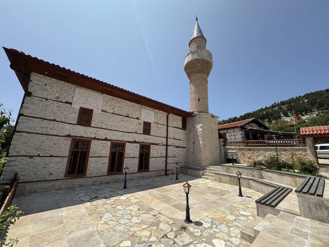 800 yıllık saklı hazine Konya'nın tarihi yolunda! Turistlerle dolup taşıyor 11